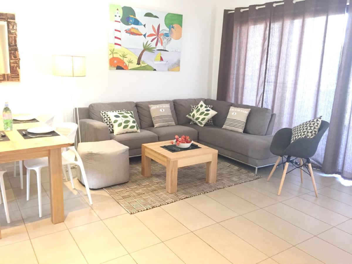 Apartment With 3 Bedrooms In Roches Noires, With Wonderful Sea View, Shared Pool, Terrace Riviere du Rempart Exterior photo